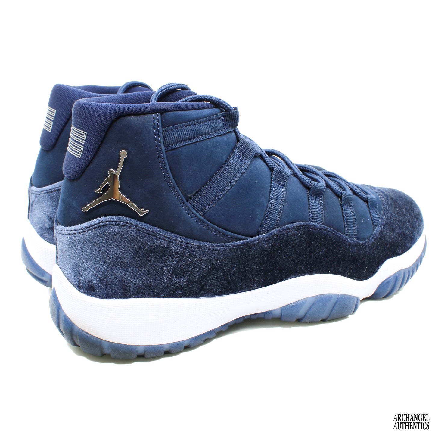 Jordan 11 Retro Midnight Navy (Mujer)