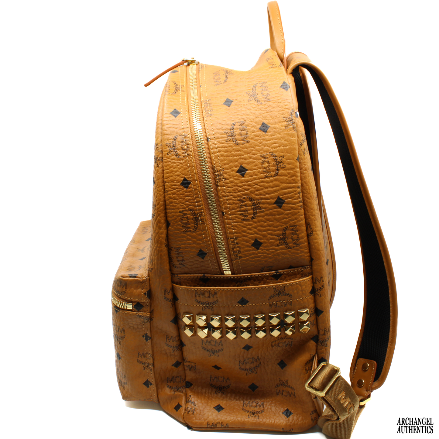 MCM Stark Side Stud Mochila Mediana Cuero Coñac