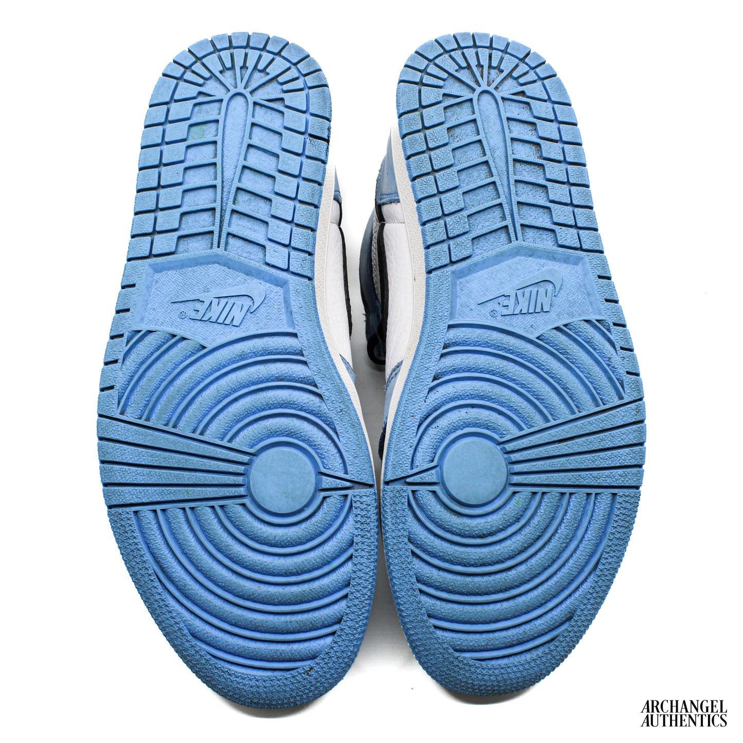 Nike Air Jordan 1 Retro High OG “University Blue”