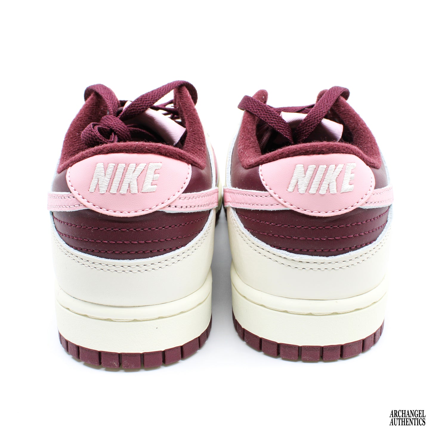 Nike Dunk Low Día de San Valentín 2023