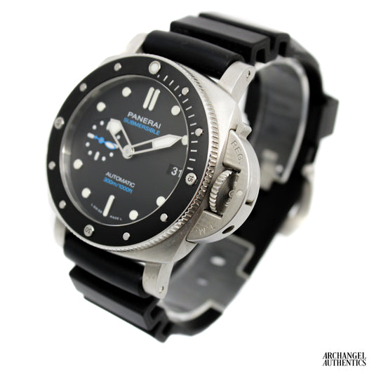 Panerai Luminor Submersible Black 42mm | Ref. PAM00683 | 2022