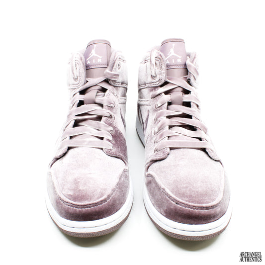 Air Jordan 1 Mid SE Púrpura Terciopelo (Mujer)