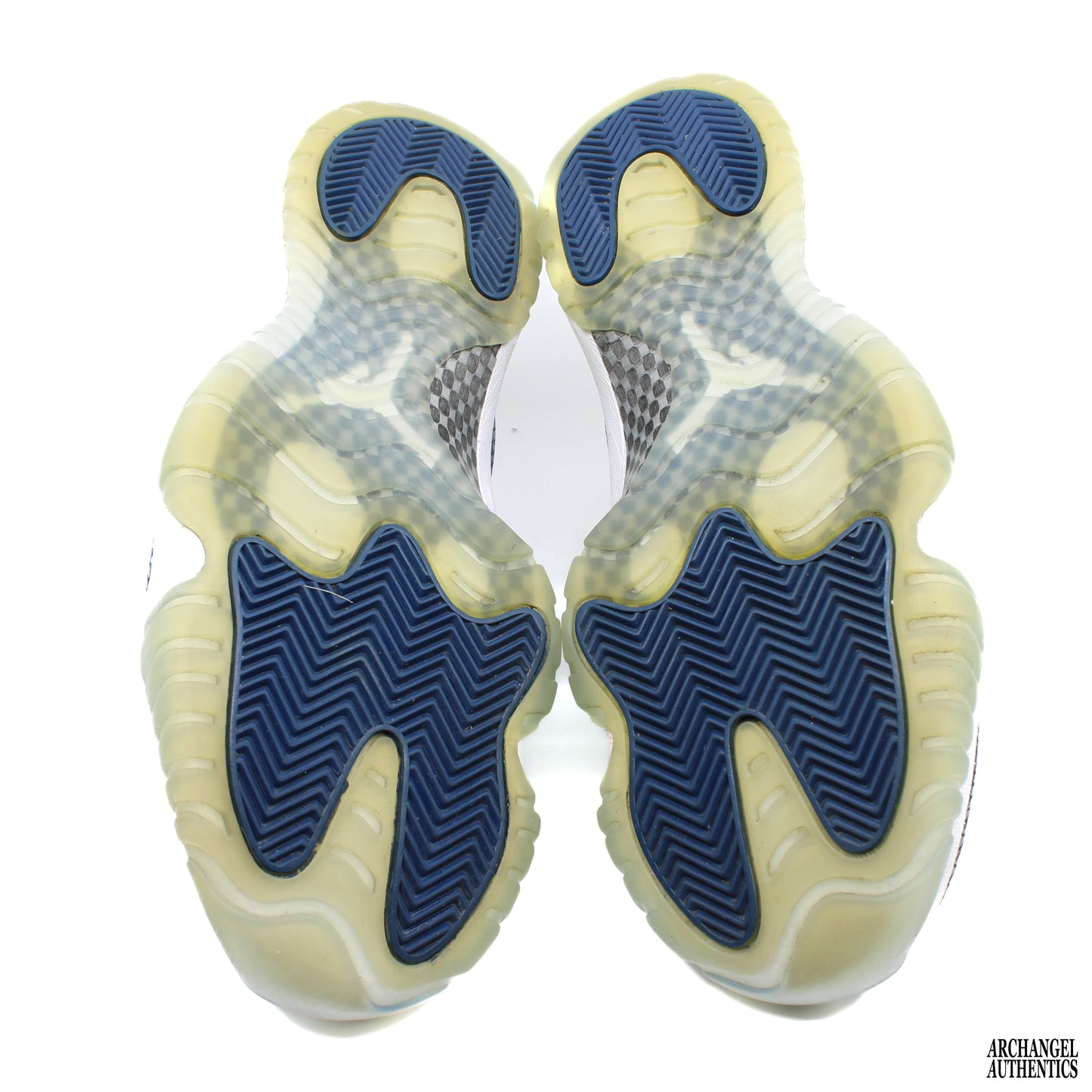 Jordan 11 Retro Low Snake Armada (2019)