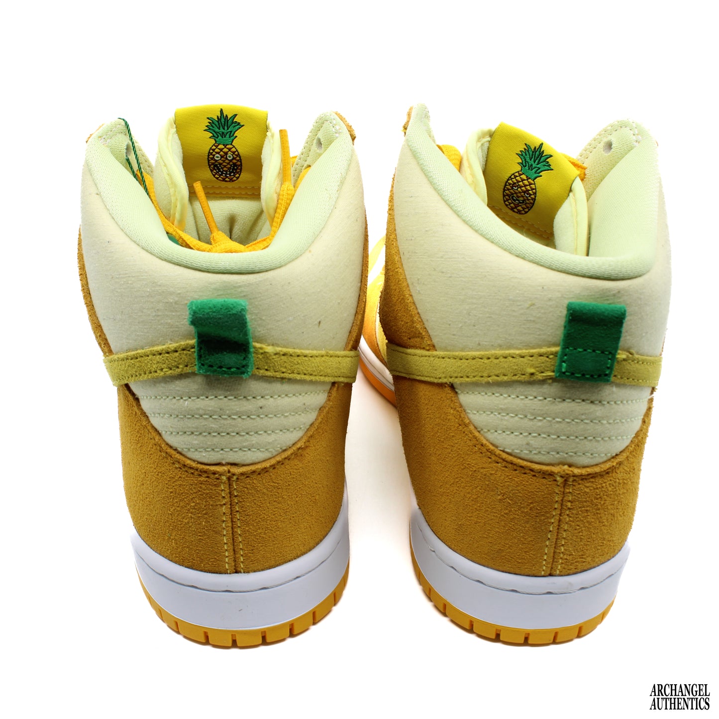 Nike SB Dunk High Piña