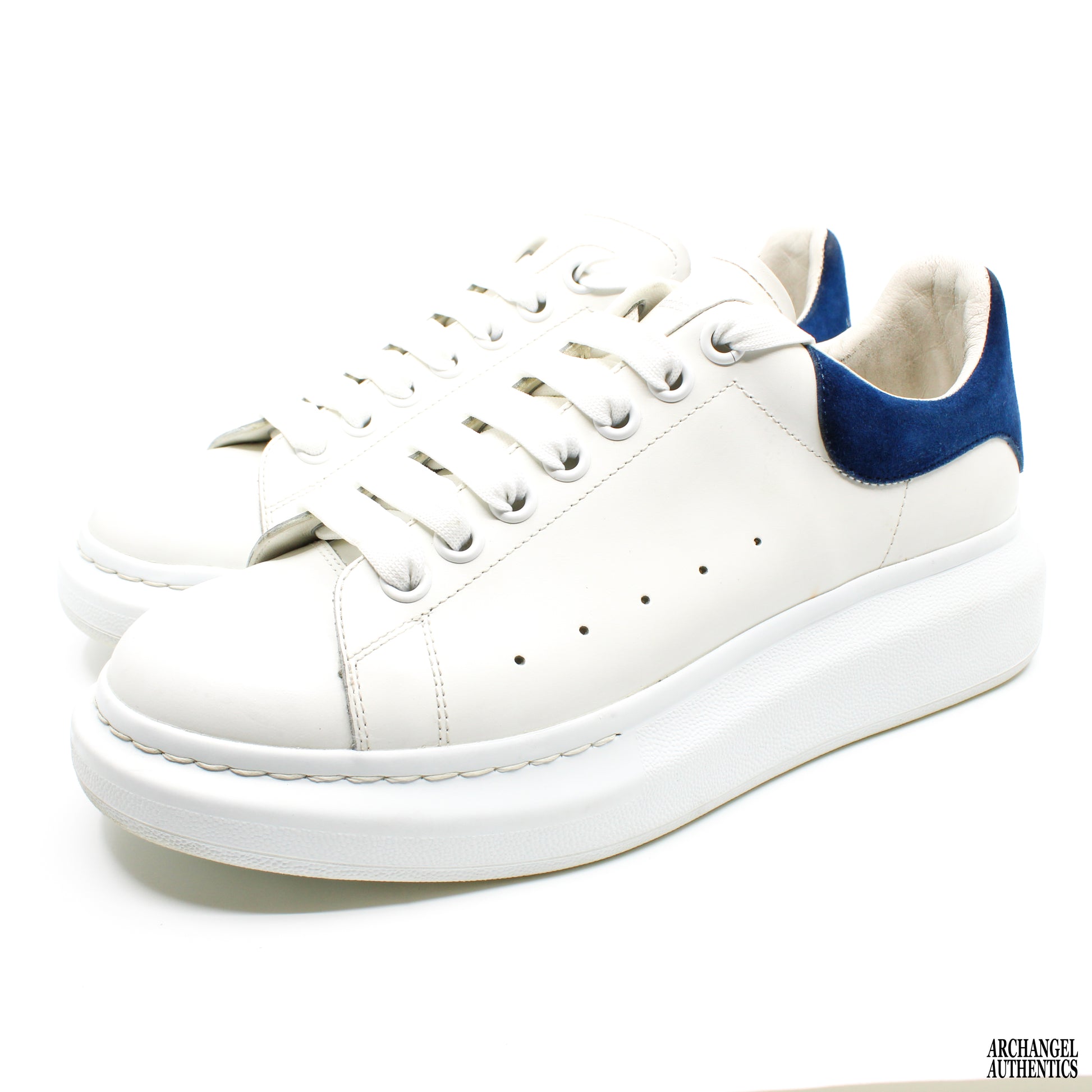 Oversized Sneaker in White/Paris Blue