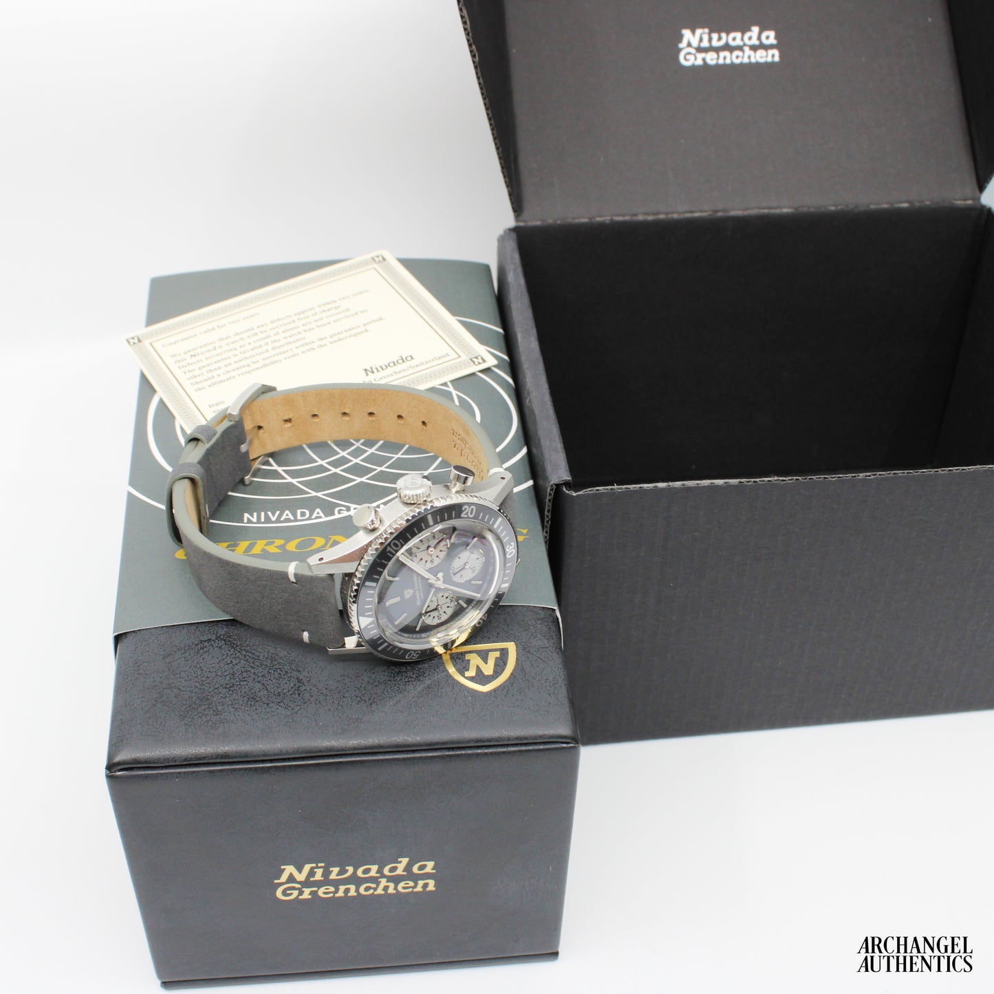 Nivada Grenchen Chronoking "Grey Glow" x Hodinkee | B&P 2024