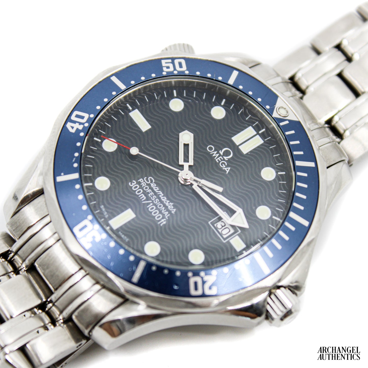 Omega Seamaster 300 Professional 41mm Blue Quartz 'James Bond Golden Eye' | Ref. 2541.80