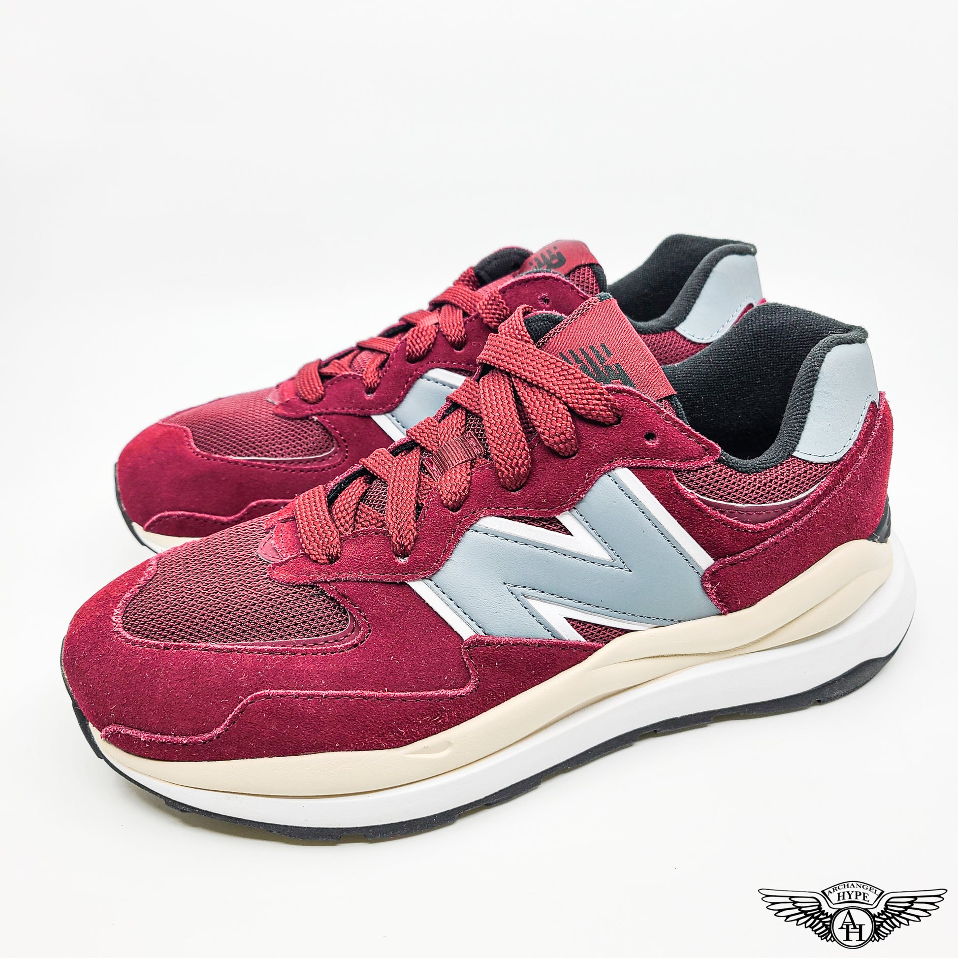 S1320 New Balance 5740 Garnet Slate M5740HL1 (1).jpg