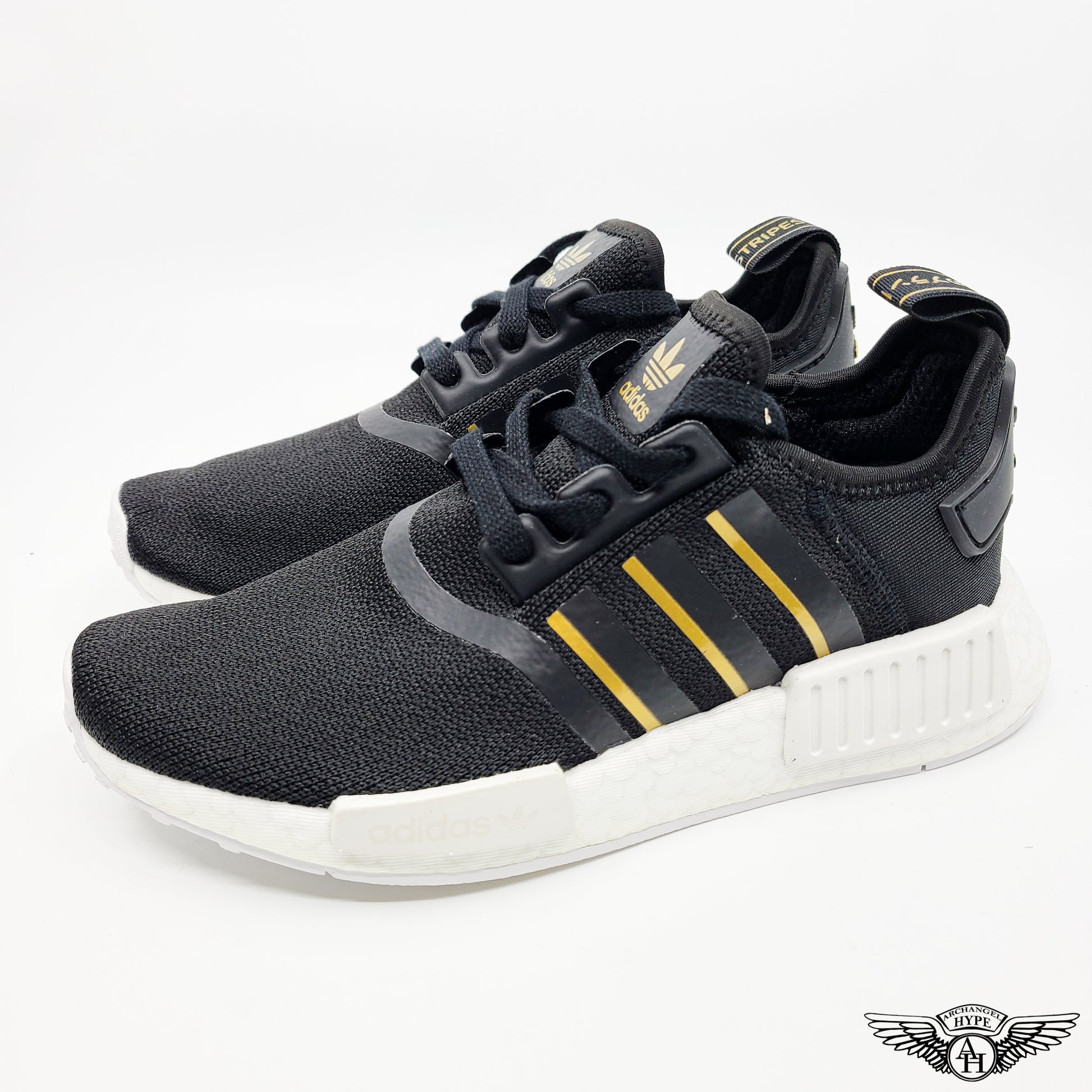 S1348 Adidas NMD R1 Core Black (W) FW6433 (1).jpg