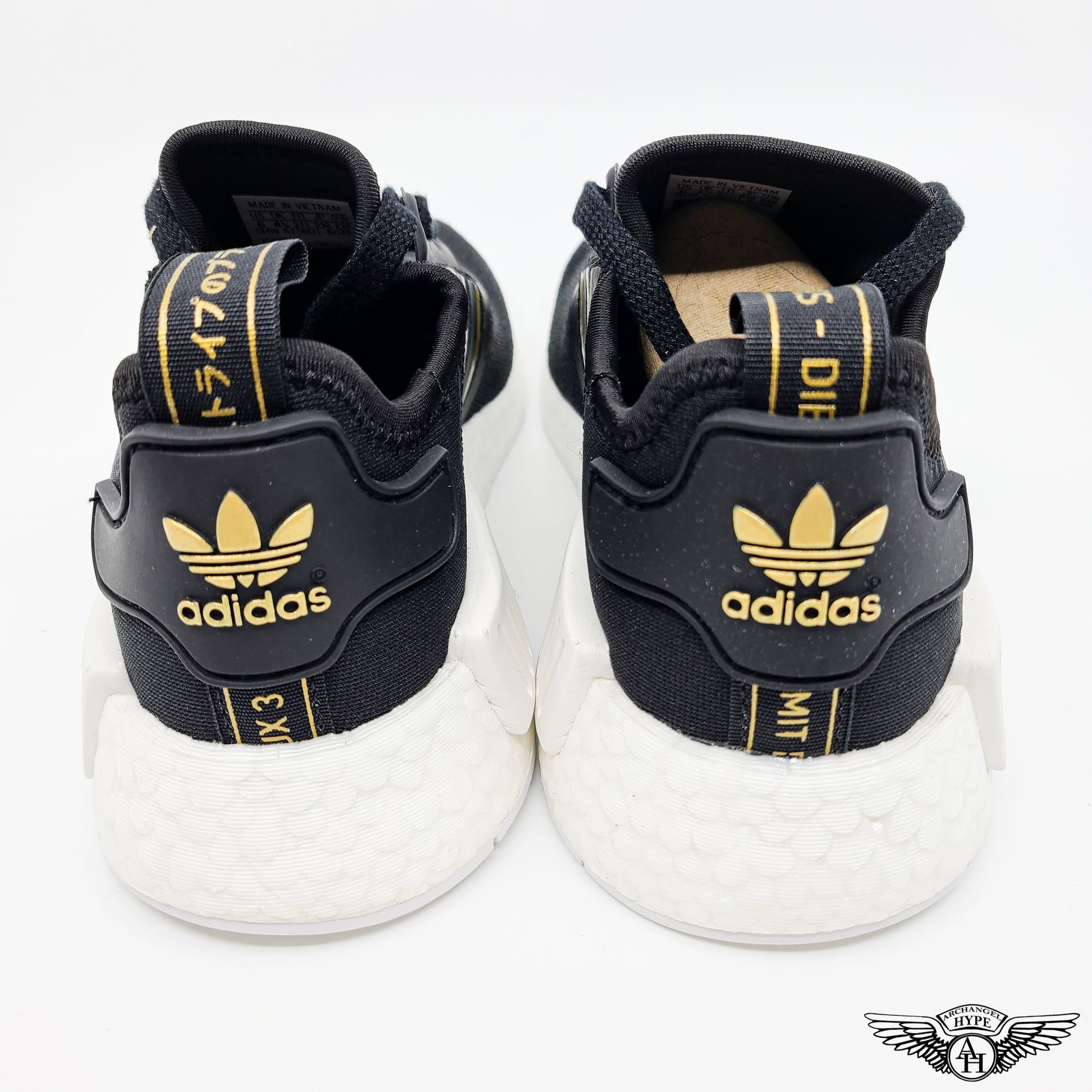 Adidas NMD R1 Core Black (W) archangelauthentics Adidas NMD R1 Core Black (W) archangelauthentics